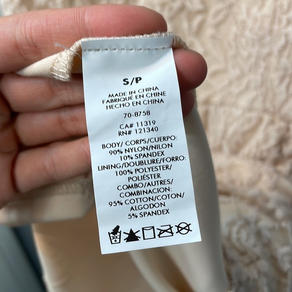 Garage Nude Lace Dress - Picture 5 of 6